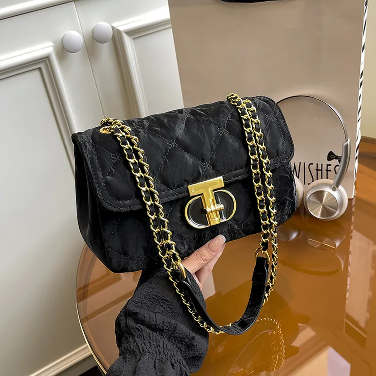 2025网红爆款女士小香风链条单肩包高级感洋气质百搭单肩通勤斜挎