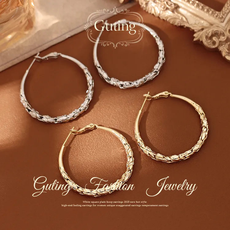 铜合金耳饰 23581金色纹理大圈圈耳环女高级感轻奢耳饰耳钉耳圈