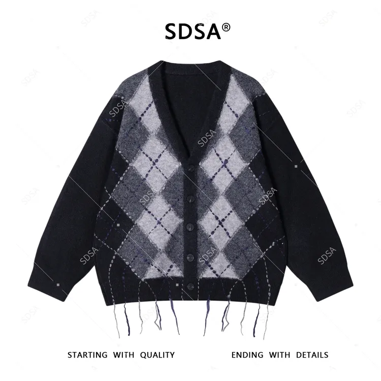 SDSA男士2025新款轻奢痞帅男装撞色菱形格针织毛衣V领格纹开衫