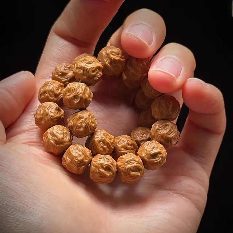 龙蛇之变猴头手串精工雕刻核桃绕指柔盘串桃核手持精品文玩手链