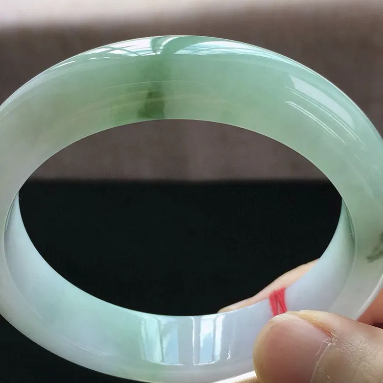 缅甸天然翡翠手镯A货 种老飘花翡翠手镯多样性发一件