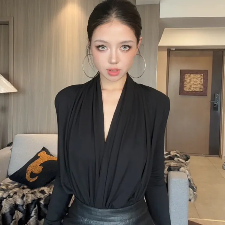 【DAYUAN】纯欲性感V领长袖收腰秋季长袖打底上衣Y060