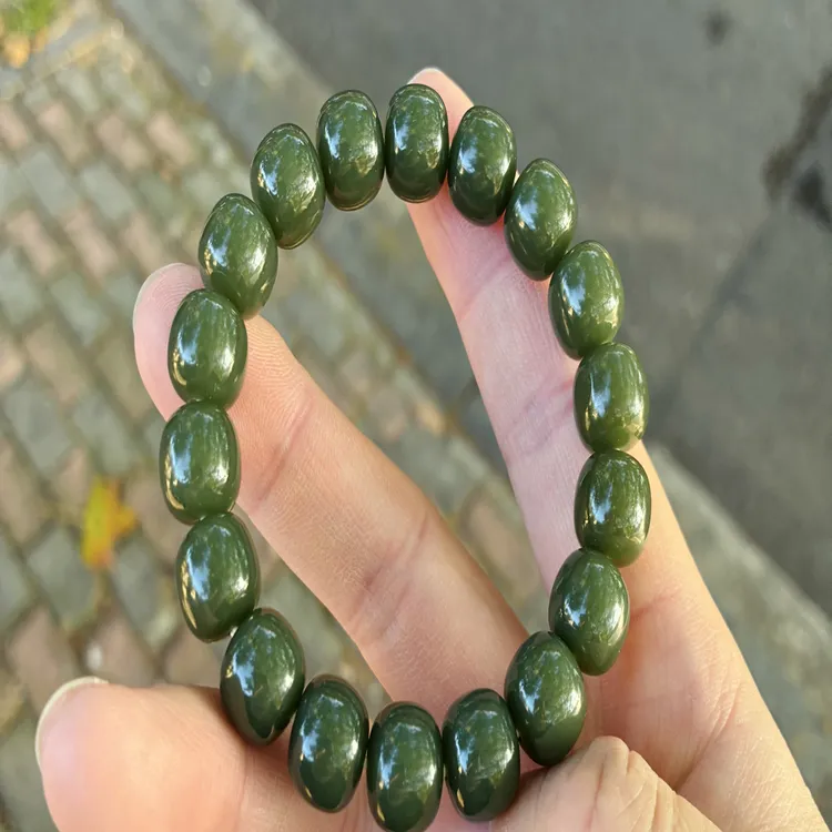 新疆和田玉老型珠豆绿色子手串1112（货头）