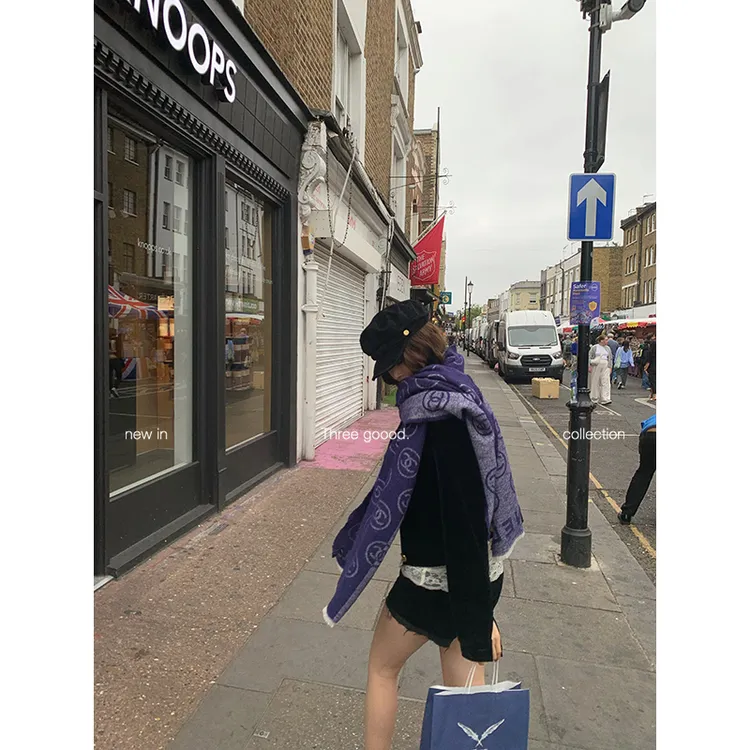 THREE GOOOD/三吉万能搭配 直筒H版毛边灯芯绒短裤显瘦Y725N12287