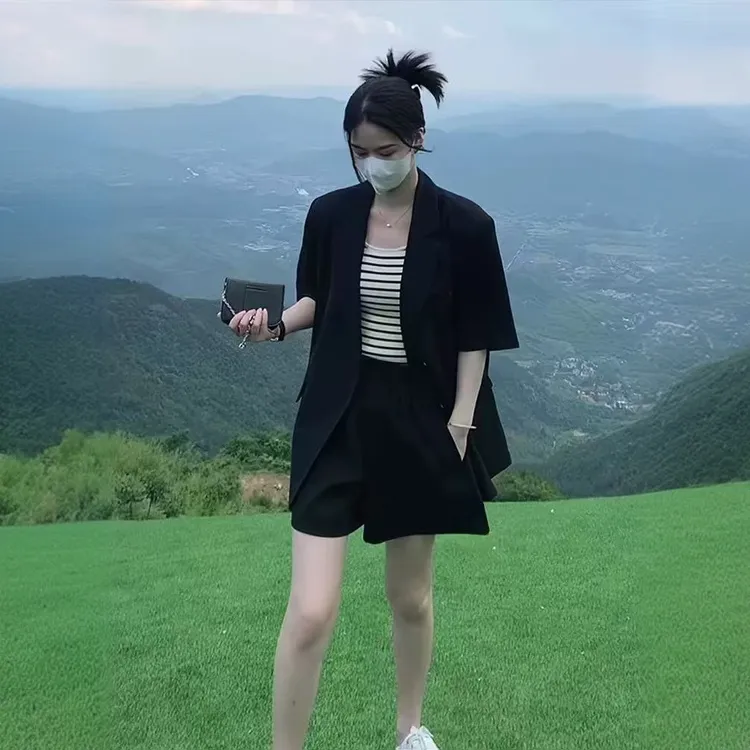 夏季西装外套女2025显瘦新款韩版小西装宽松休闲短袖套装薄款