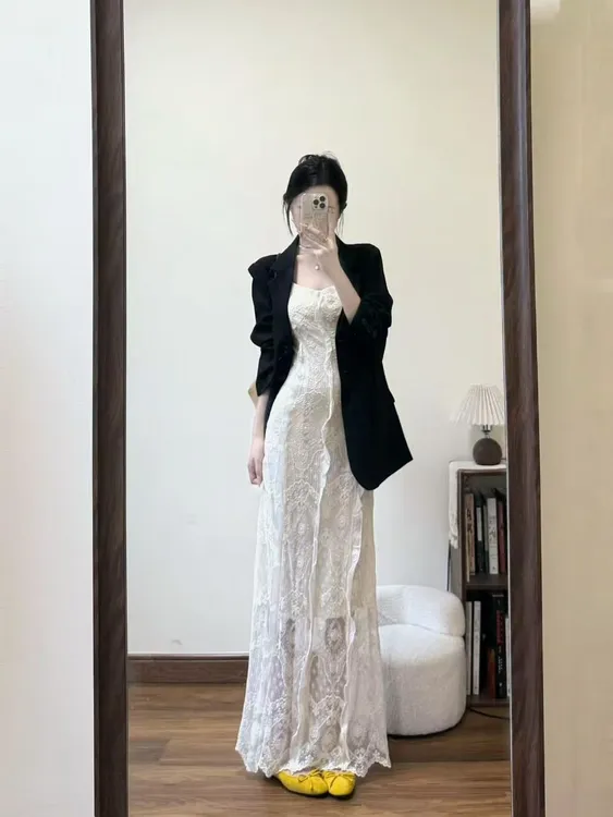 2025春季新款女装小V领蕾丝连衣裙搭黑色西装外套显瘦设计感套装