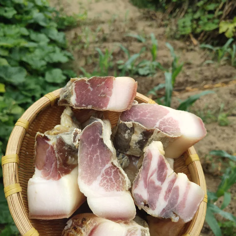 黑猪肉土猪肉切小块无骨前后腿肉