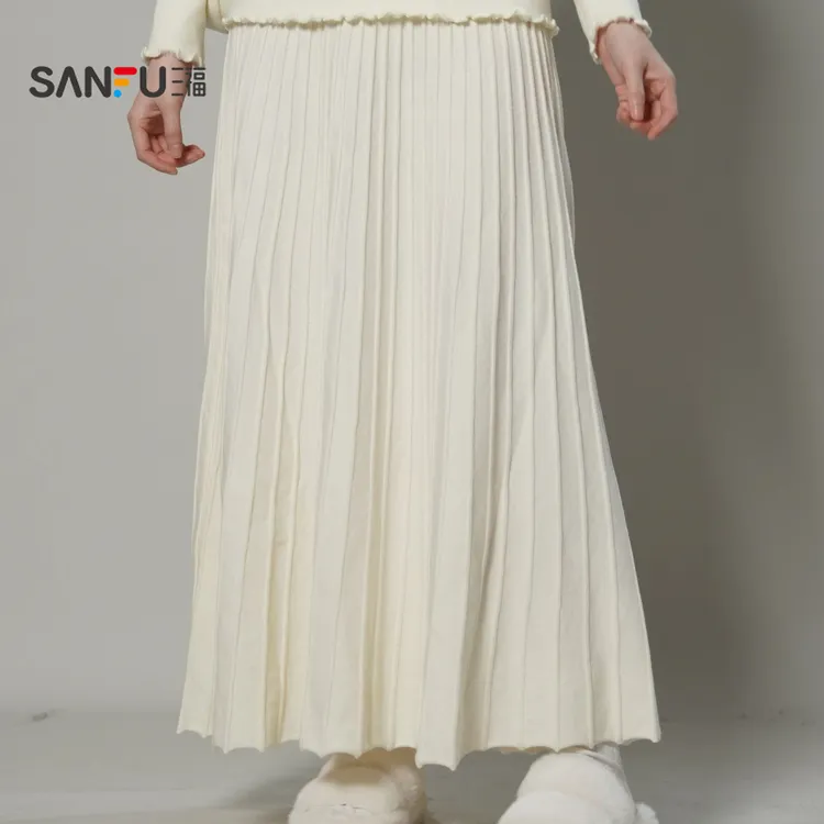 三福 冬季可爱风百褶裙长裙慵懒风半身裙百搭半身裙517393
