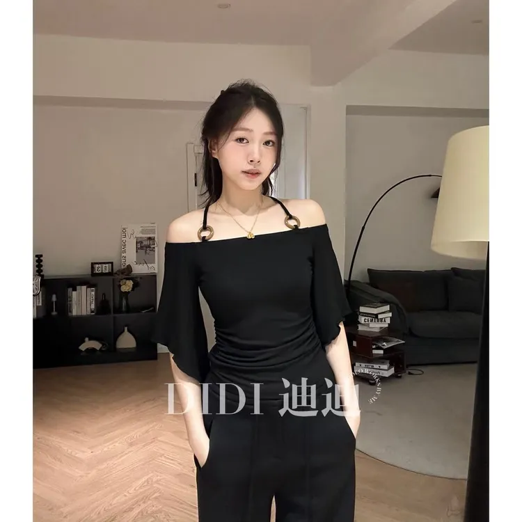 【迪迪】一字肩串珠挂脖收腰秋季新款设计显瘦宽松辣妹T恤