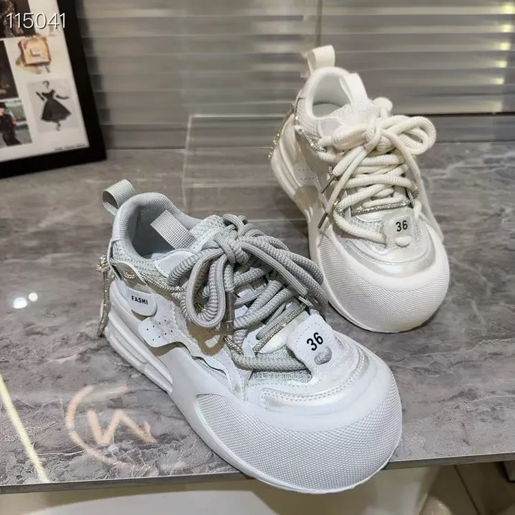 25年新款圆头舒适水钻系带厚底松糕大头面包头女增高百搭休闲鞋