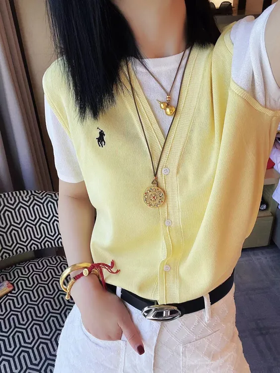 哝NONG-2025春夏新款欧若风胸口刺绣小马假两件针织上衣0992418