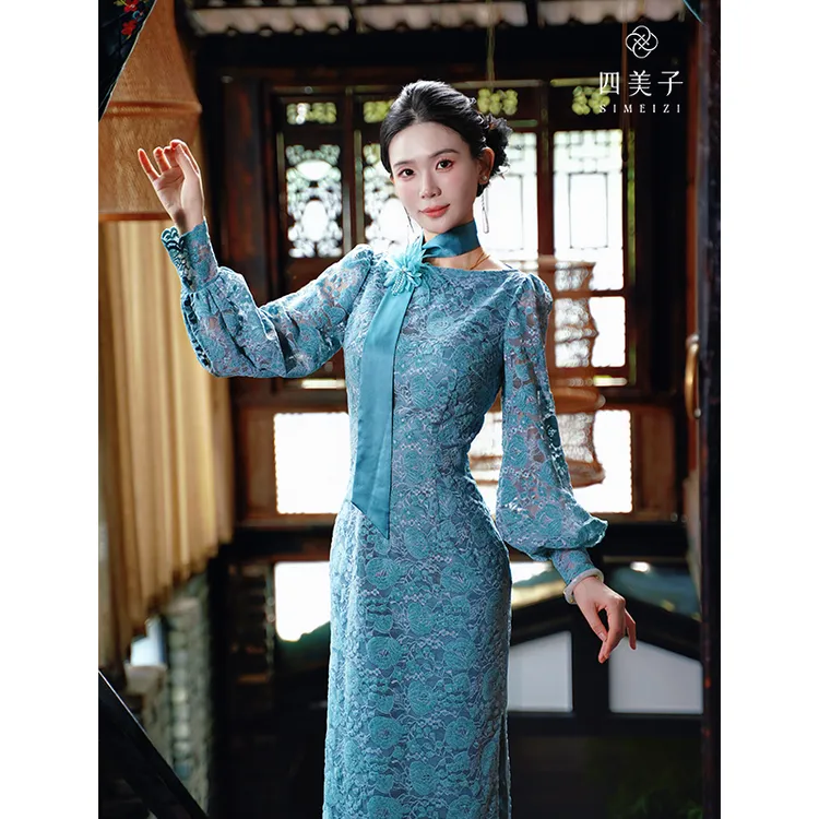 四美子【兰屿】新款法式高级感雪尼尔蕾丝旗袍裙收腰镂空连衣裙