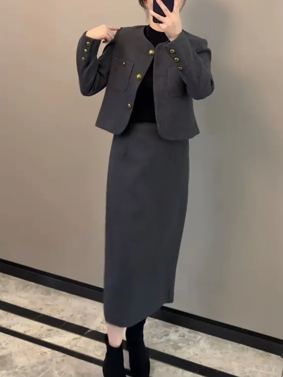 秋冬季新款毛呢小香风套裙时尚女装气质显瘦长袖外套半身裙两件套