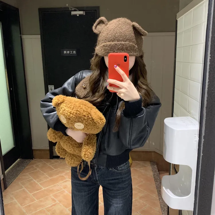 2025冬新款小个子短款皮毛一体机车服夹克加厚加绒黑色皮衣外套女