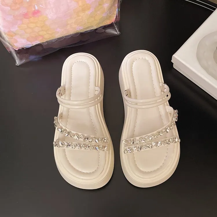 2025年夏季新款时尚百搭休闲气质舒适网红休闲舒适水钻女一字拖潮