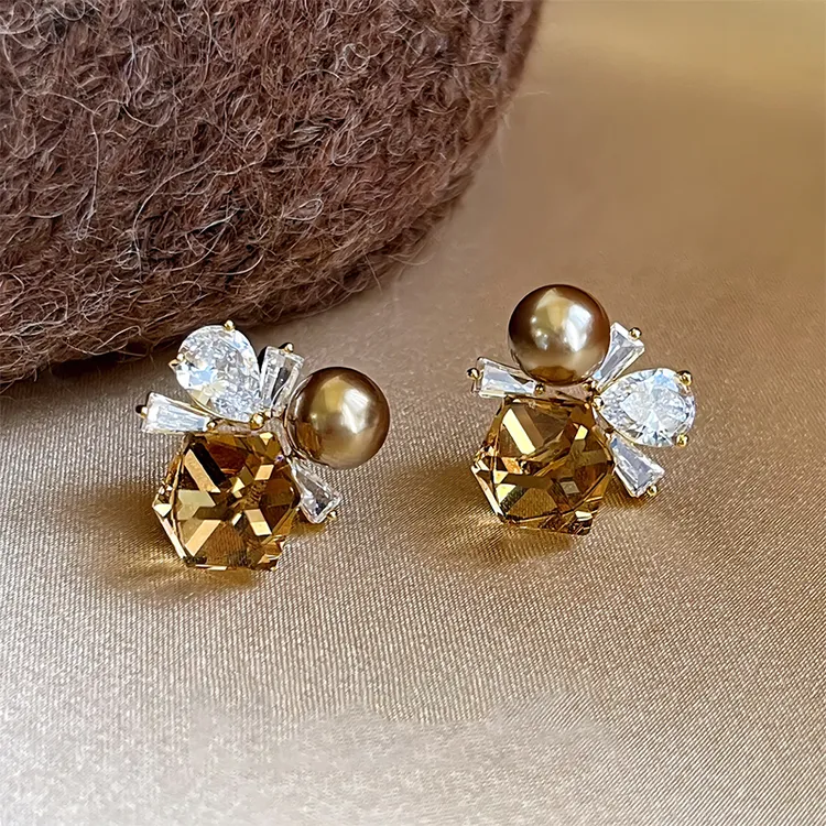 方糖仿珍珠耳钉百搭耳饰时尚小众2025新款耳环独特爆款耳饰7831