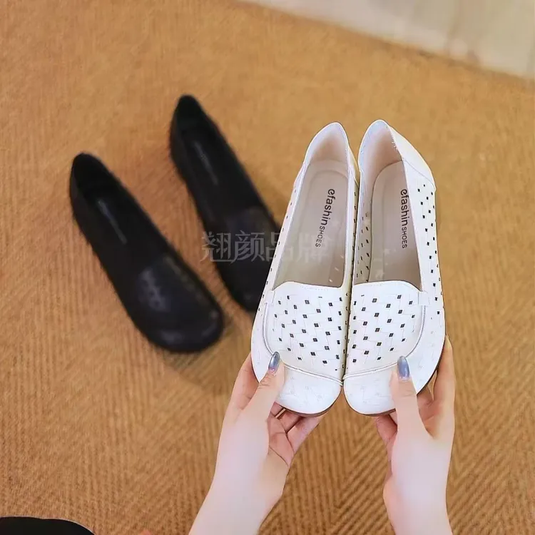 【品牌力荐】夏季新款舒适透气包头镂空粗跟休闲百搭单鞋2027