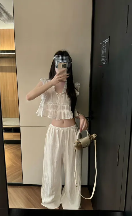法式花边白色上衣女2025夏季新款显瘦短款漂亮小衫高腰阔腿长裤子