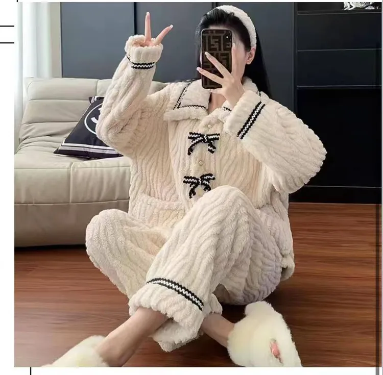 （秋冬上新）长袖女珊瑚绒家居服学生小香风宽松蝴蝶结开衫睡衣套装