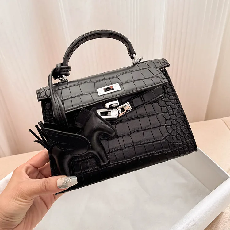 【万达专柜】轻奢定制小众二代鳄鱼纹时尚手提凯莉包包女2025新适用