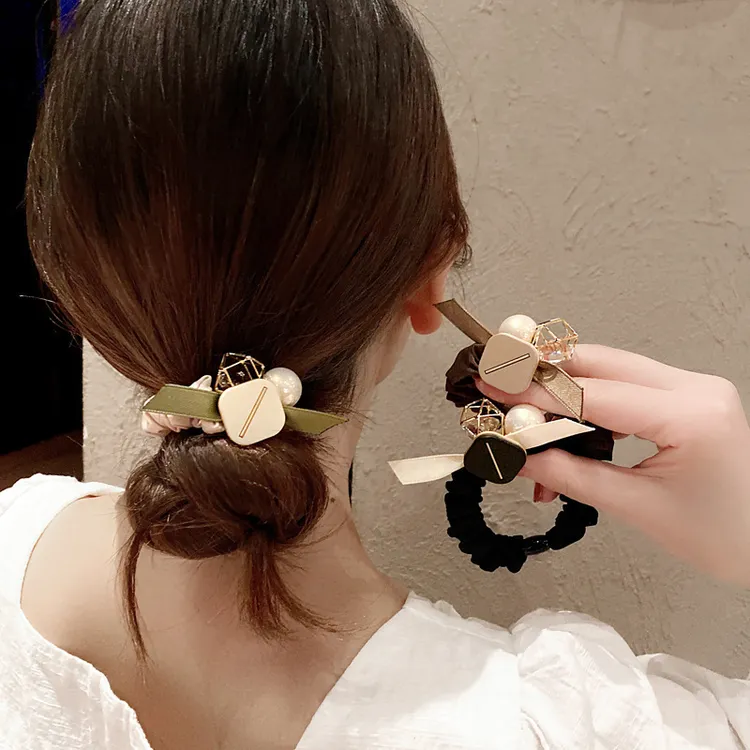 日韩风高级感珍珠大肠发圈简约气质高弹力头绳发饰蝴蝶结布艺发绳