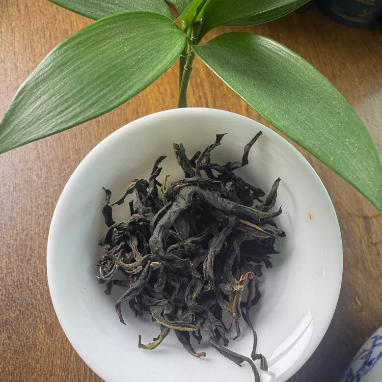 凤凰单丛茶 雪片锯朵仔 清香