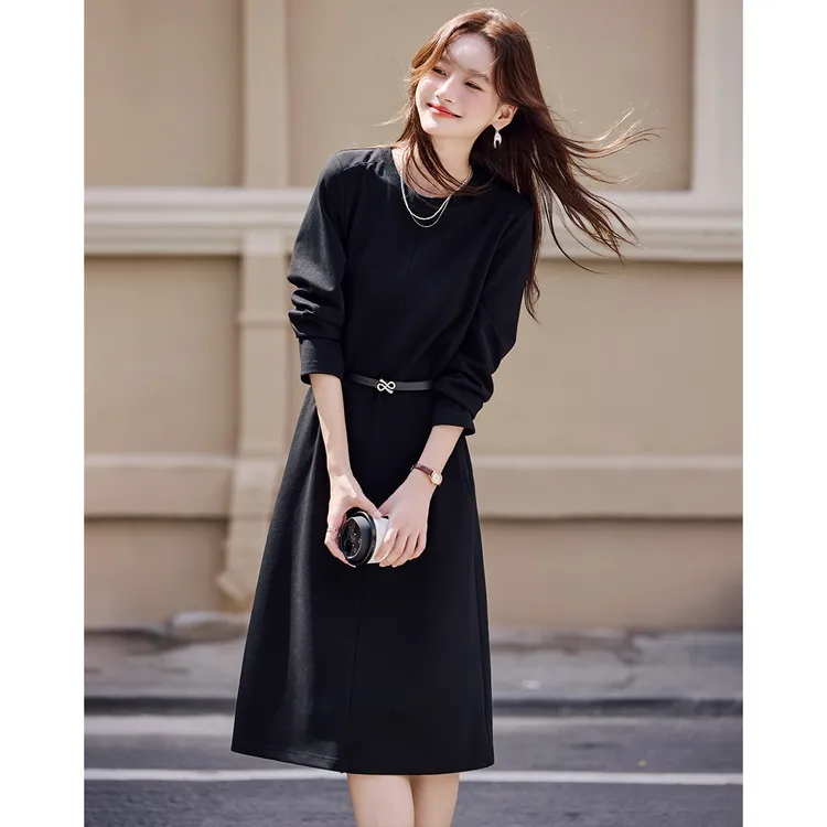 法式优雅气质长袖连衣裙女2025春秋新款高腰显瘦中长小黑裙含腰带