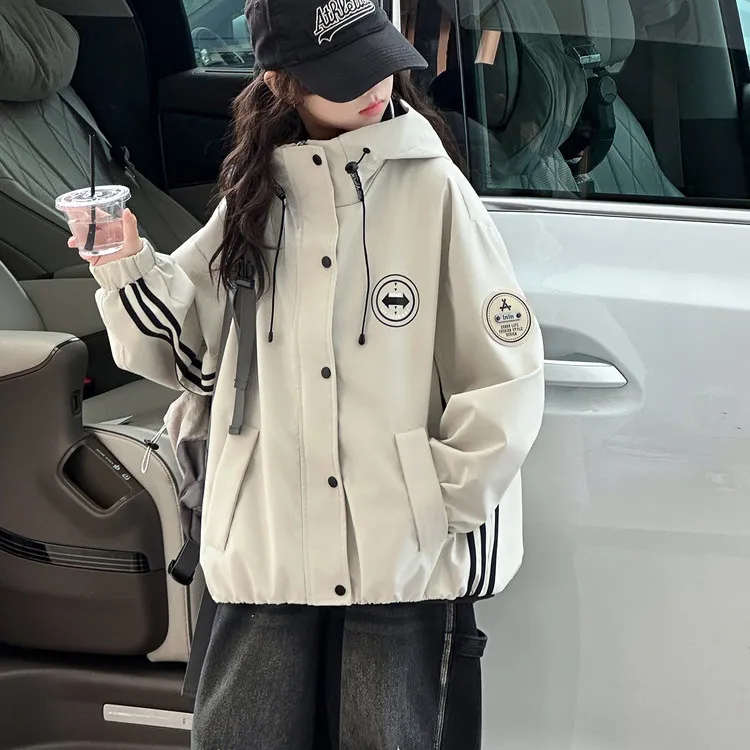 女童冬装外套2025秋冬新款洋气休闲冲锋衣中大童6-12岁15夹克风衣