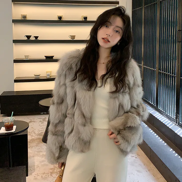 2025年新款环保狐狸毛皮草外套女冬季短款时尚年轻款毛毛大衣显瘦