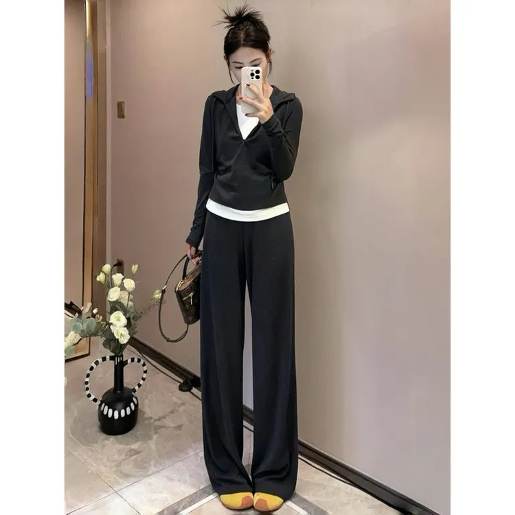 2025秋季流行休闲运动套装女修身显瘦灰色假两件上衣阔腿裤两件套