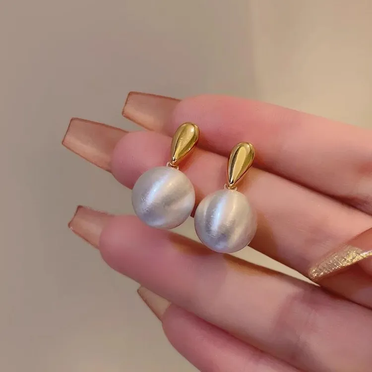 铜合金锆石耳饰 新款创意银色拉丝圆球小耳钉女 925银针简约耳环