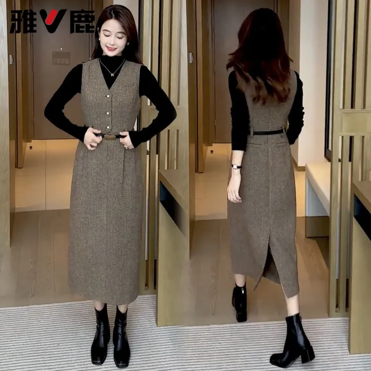 雅鹿秋冬新款时尚套装小香风打底上衣高级感连衣裙两件套装