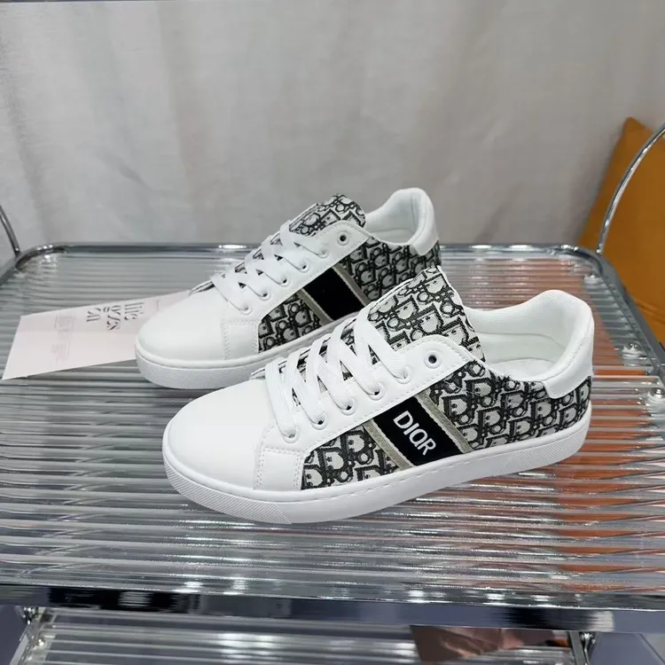 轻便耐磨休闲风拼色透气帆布鞋男鞋男士韩版潮流运动