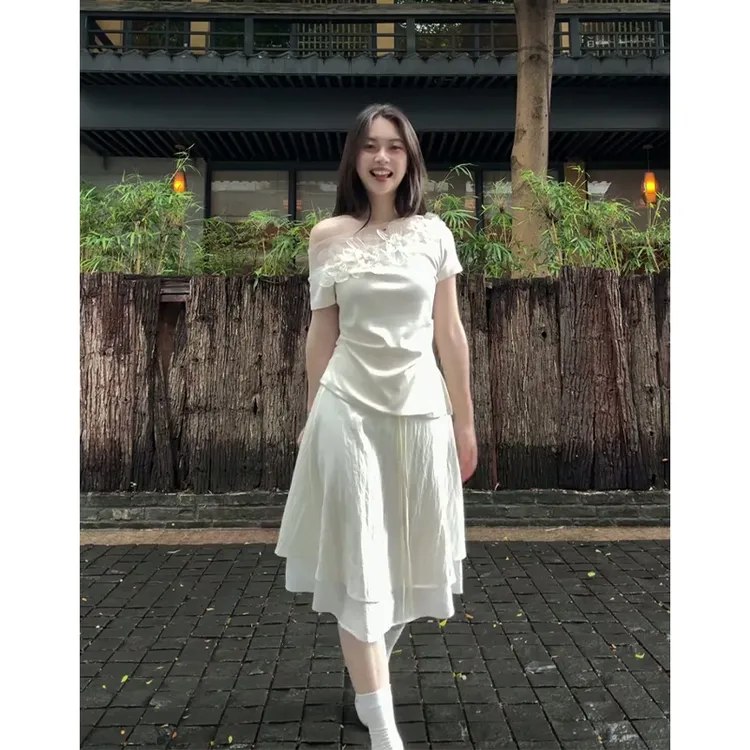 2025夏季新款女法式气质露肩修身花边短袖上衣高腰显瘦蛋糕半身裙