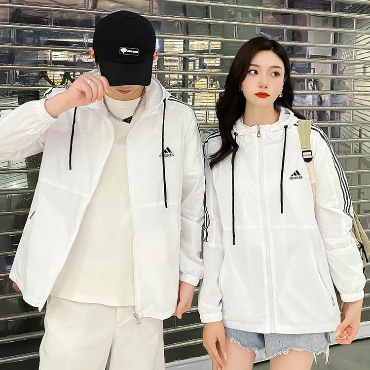 正版撤柜折扣春秋款风衣男女连帽三条杠休闲夹克情侣上衣运动外套