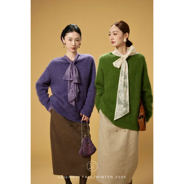 鹭青一原创【雪溶意】96羊毛4羊绒复古绞花拉绒毛衣女L25M1132L