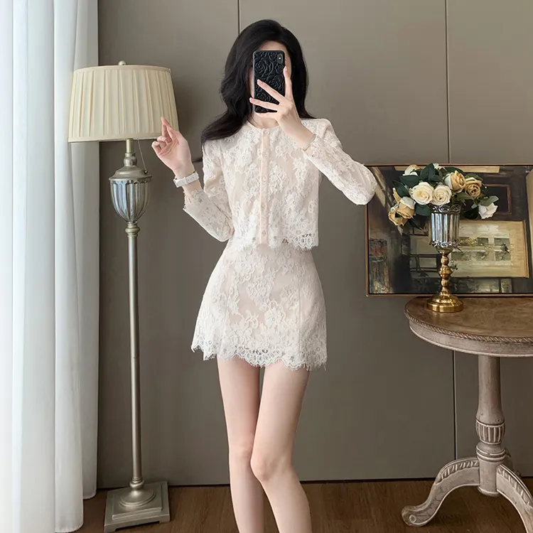 秋季长袖时尚法式气质减龄设计感小香风蕾丝套装短裙两件套高级感
