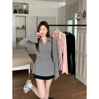 2025春装新款大码女胖mm显瘦v领设计感喇叭袖长袖上衣
