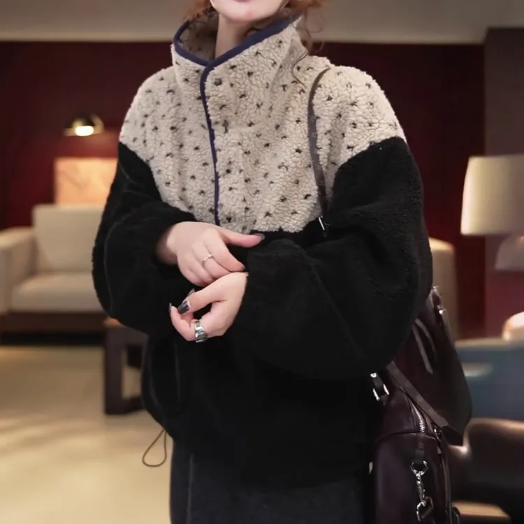 韩系时尚慵懒风立领波点摇粒绒保暖套头长袖卫衣2025秋冬新款上衣