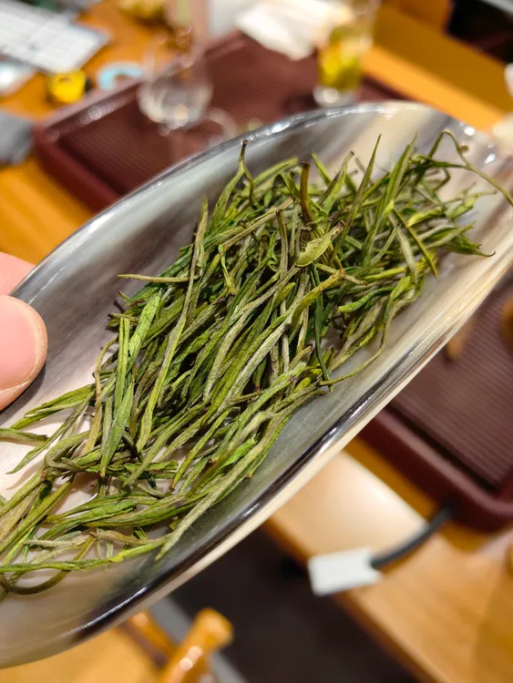 安吉白茶 白叶一号高端绿茶条形氨基酸盒随机