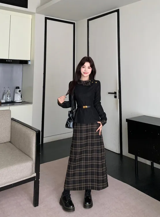 25加绒秋冬新款法式气质显瘦设计感格子拼接套装格纹控内搭穿搭