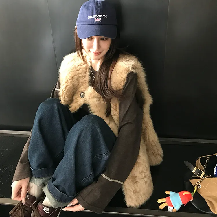 欧尼马甲2025秋冬年轻款毛毛外套女皮毛一体短款羊羔毛绒背心