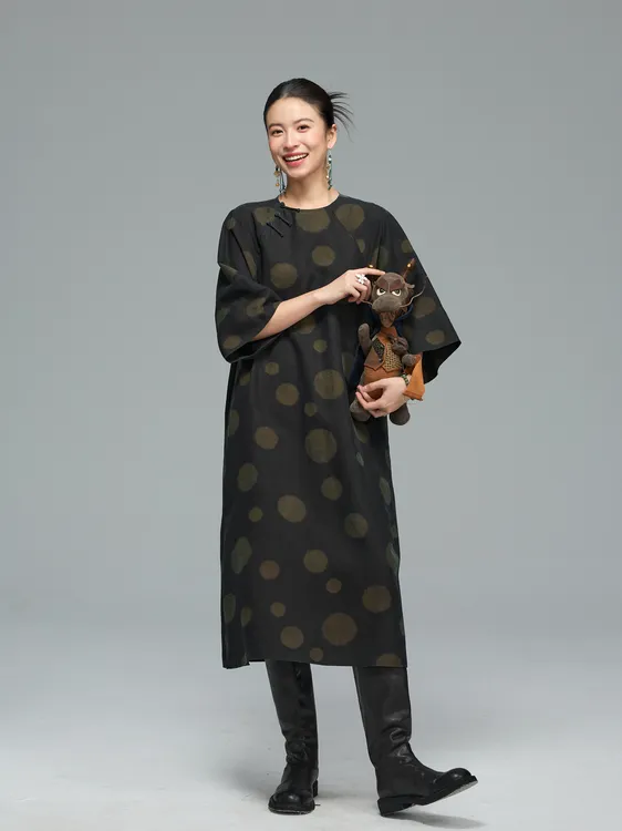 初见十三娘『岸芷』桑蚕丝缎龟香云纱手工高定袍子连衣裙中式国风
