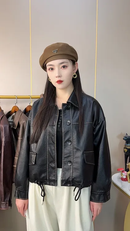 春秋2025年新款短款皮衣女外套工装翻领显瘦机车夹克外套百搭
