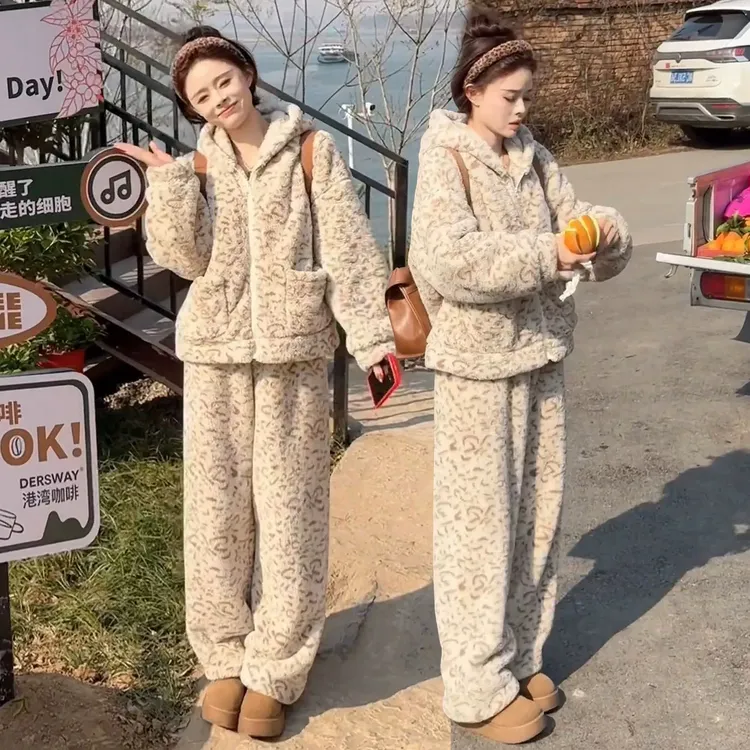 正版超好看连帽加厚保暖时尚套装女装2025冬季外穿家居服两件套