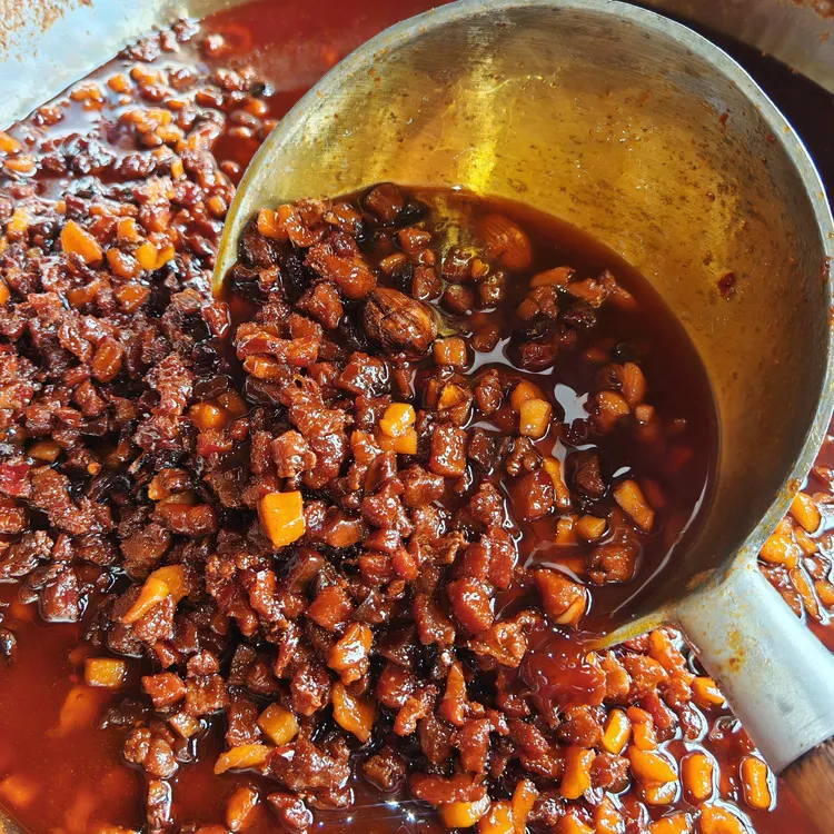 云南文山地道杂酱 吃早餐的