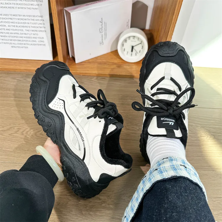 回力女鞋登山鞋女秋冬2026新款丑萌户外休闲运动鞋子女厚底老爹鞋