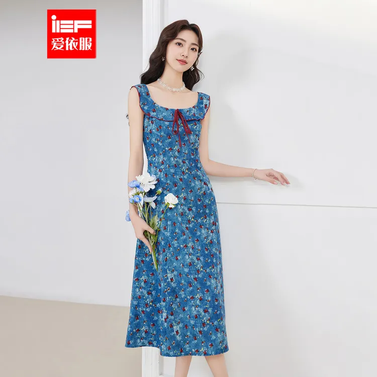 IEF/爱依服2025夏季新款气质显瘦度假风碎花飞飞袖背心长裙
