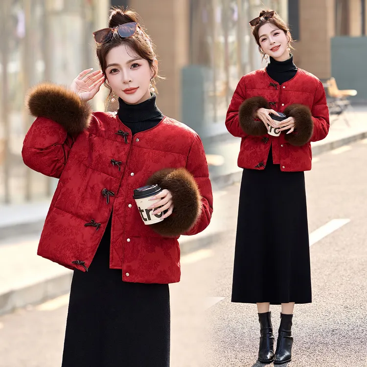 新年红真狐狸毛羽绒服女冬装国风盘扣短款喜庆保暖小个子显白外套