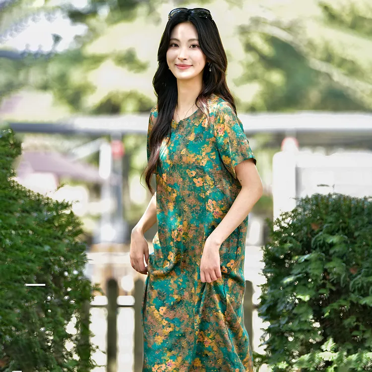 中老年妈妈棉绸连衣裙2025夏季新款宽松大码显瘦休闲外穿中长裙子